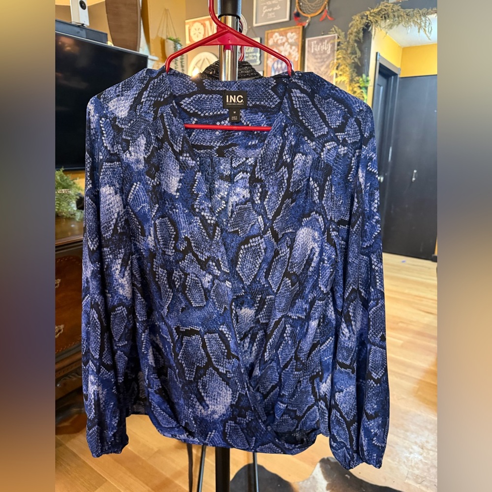 INC International Concepts Navy Black Snake-Print V-Neck Blouse